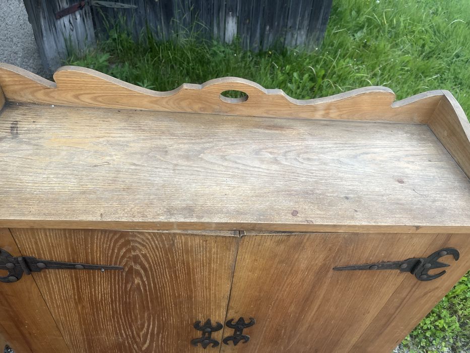 Zestaw mebli kuchennych Cepelia PRL - 2 komody, stolik, 4 krzesla