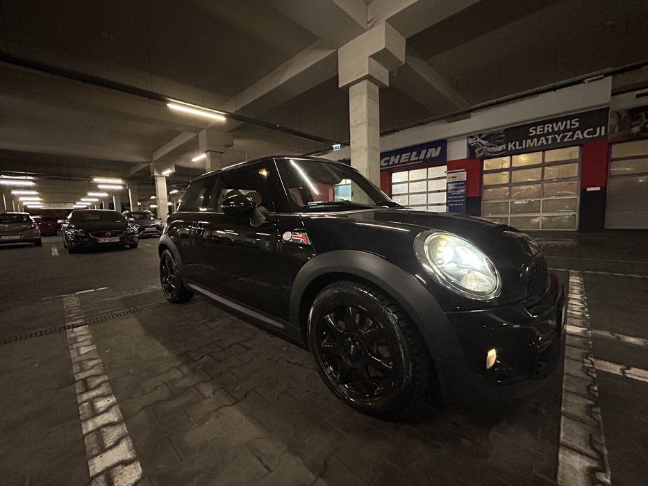 Auto osobowe MINI COOPERs !!!