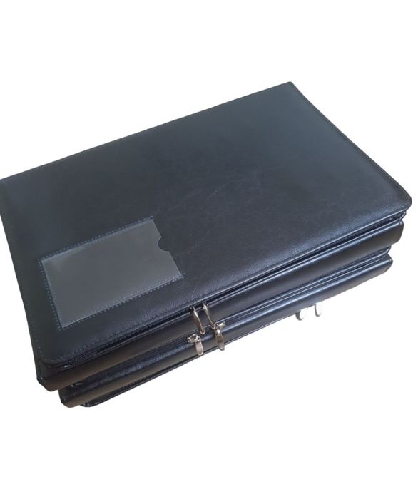 Dwie teczki na zegarki