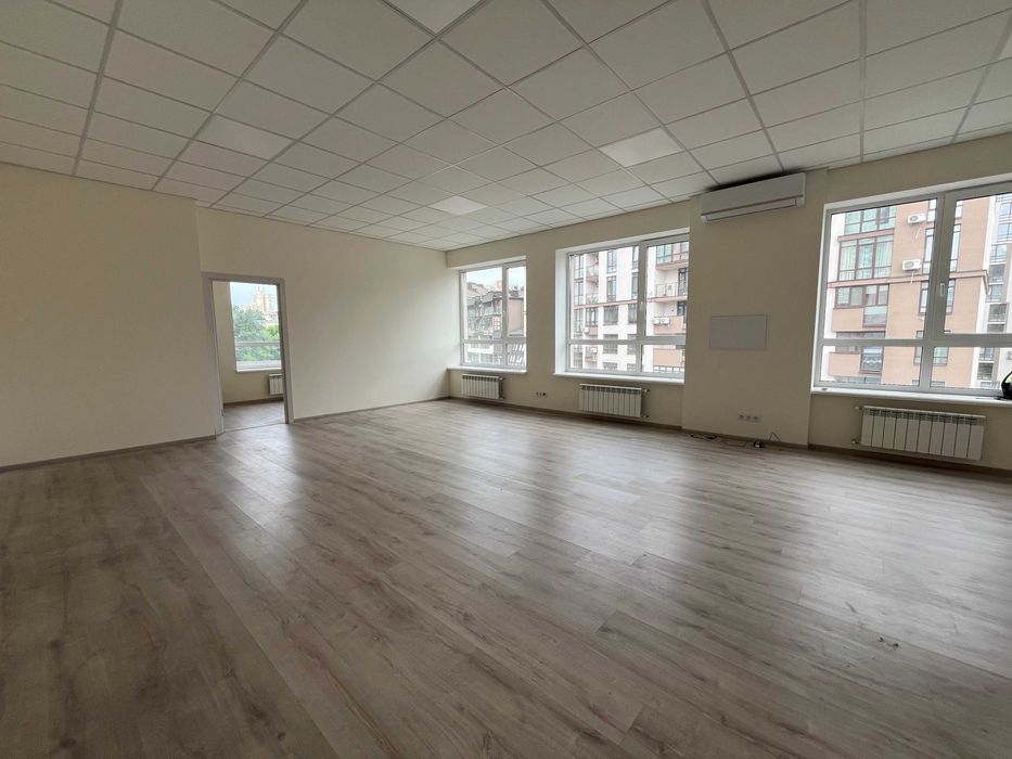 БЕЗ% Продам офіс Глибочицька 17, з ремонтом, площа 76 кв.м.