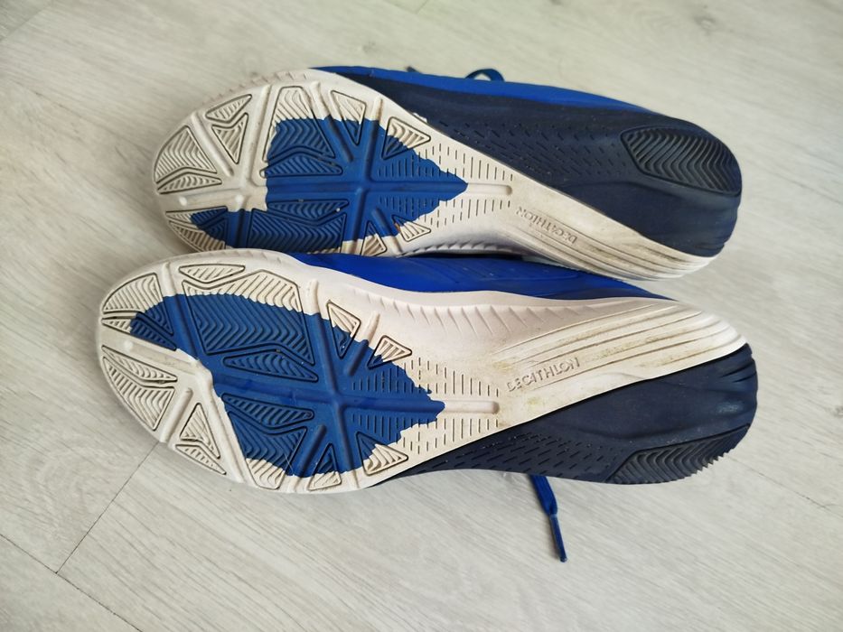 Buty sportowe halówki 41