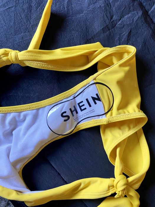 Bikini amarelo novo (parte de baixo)