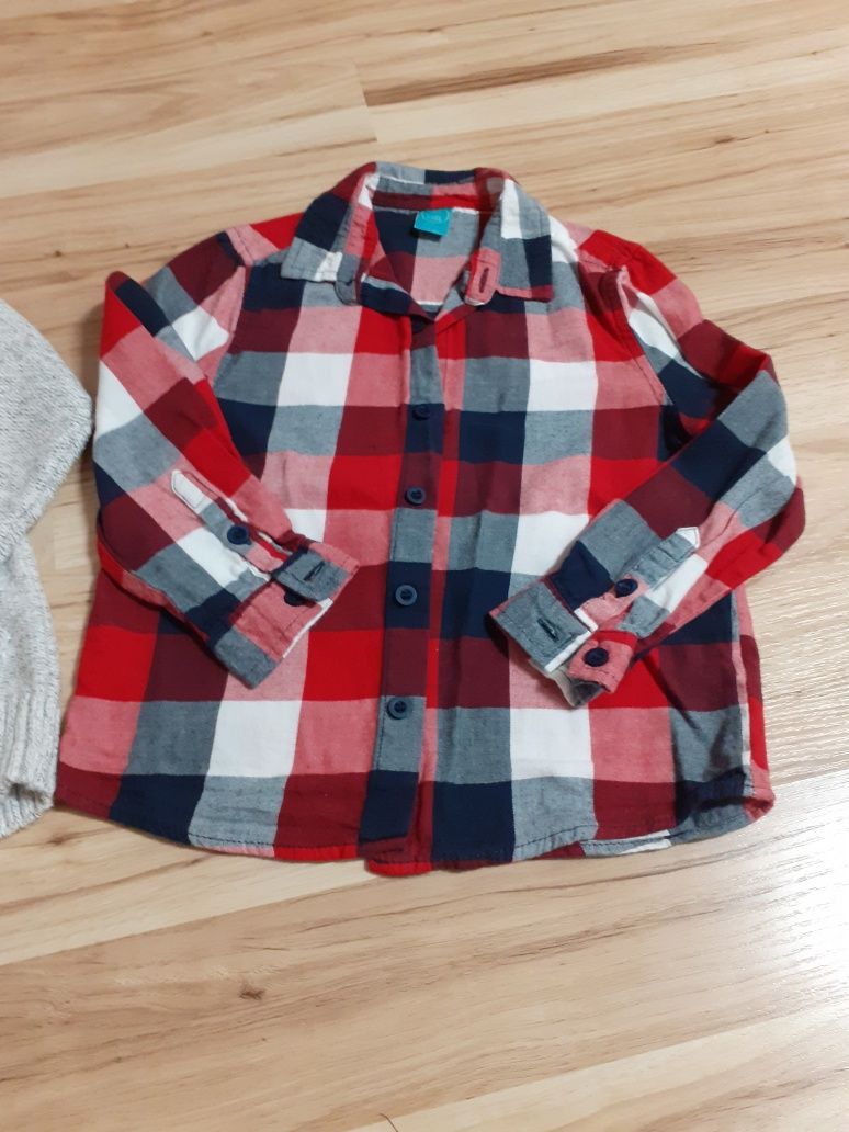 Elegancki zestaw dla chłopca Koszula i sweterek 104