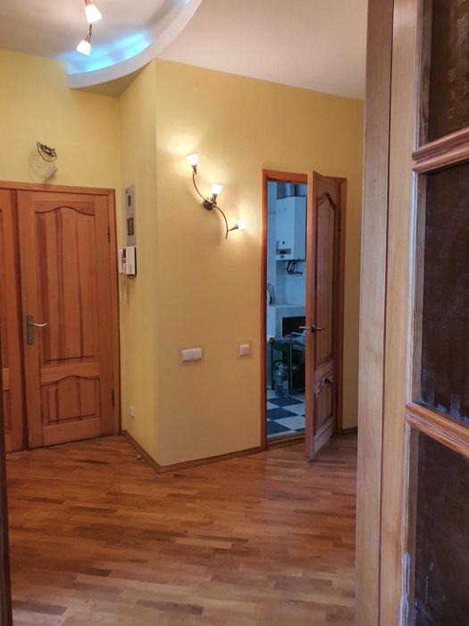 Аренда 3 к. квартири Каразіна 17 Центр