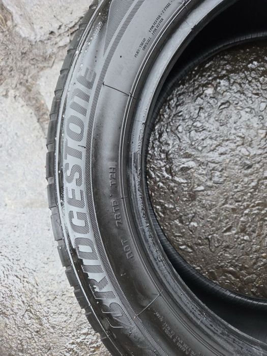 Шини зимові 205/60/r17, Bridgestone Blizzak LM001.