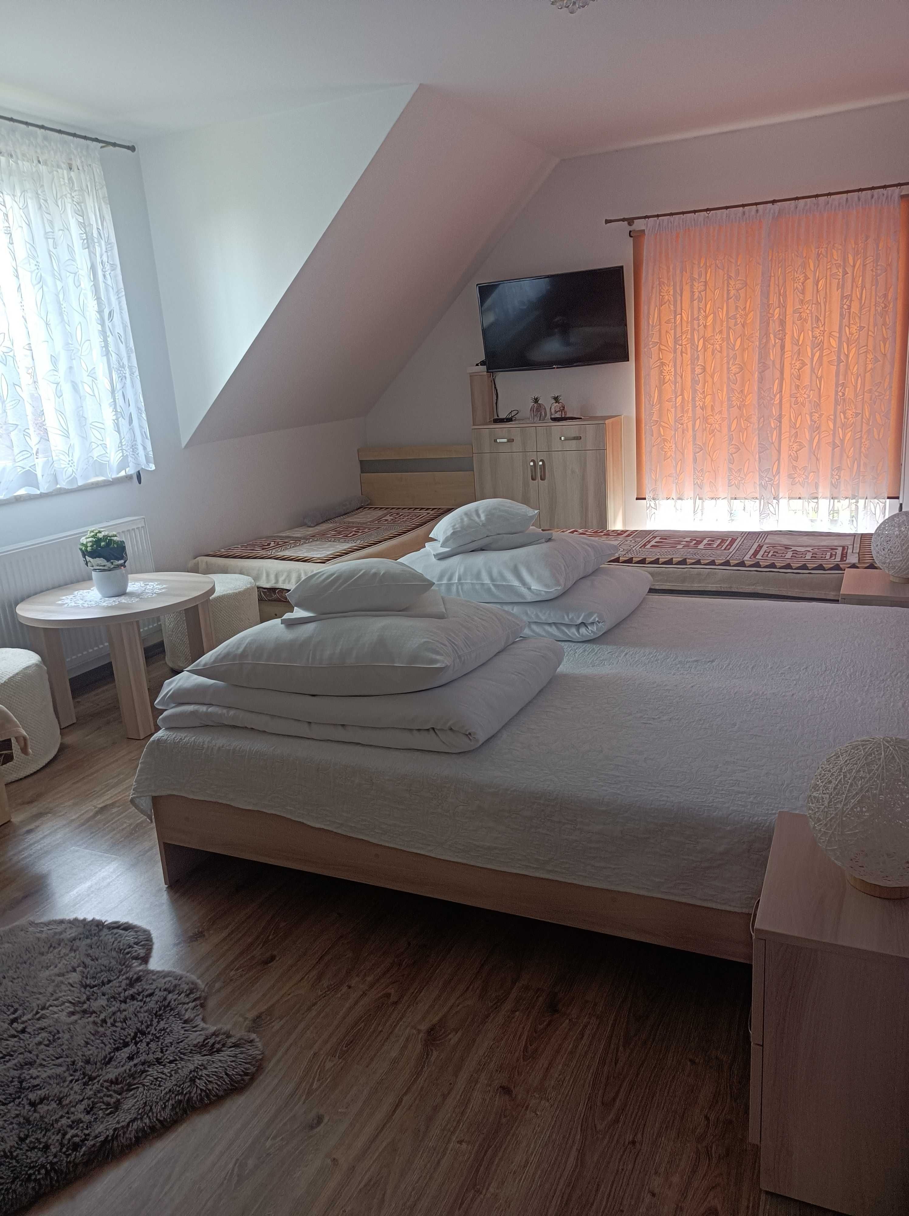 Dom wakacyjny Gajówka z ogrodem ,wolny termin.Od27-31.07, 7-10.08,
