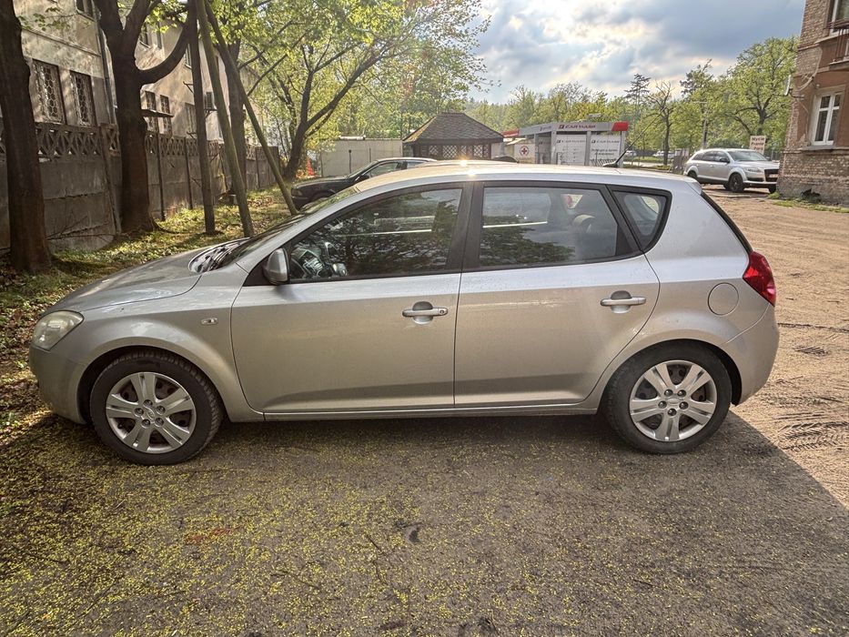 Kia Ceed 1 1.4 2007r. 109km