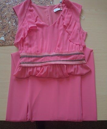 Różowa sukienka maxi z ozdobną talią L'AF rozmiar 34