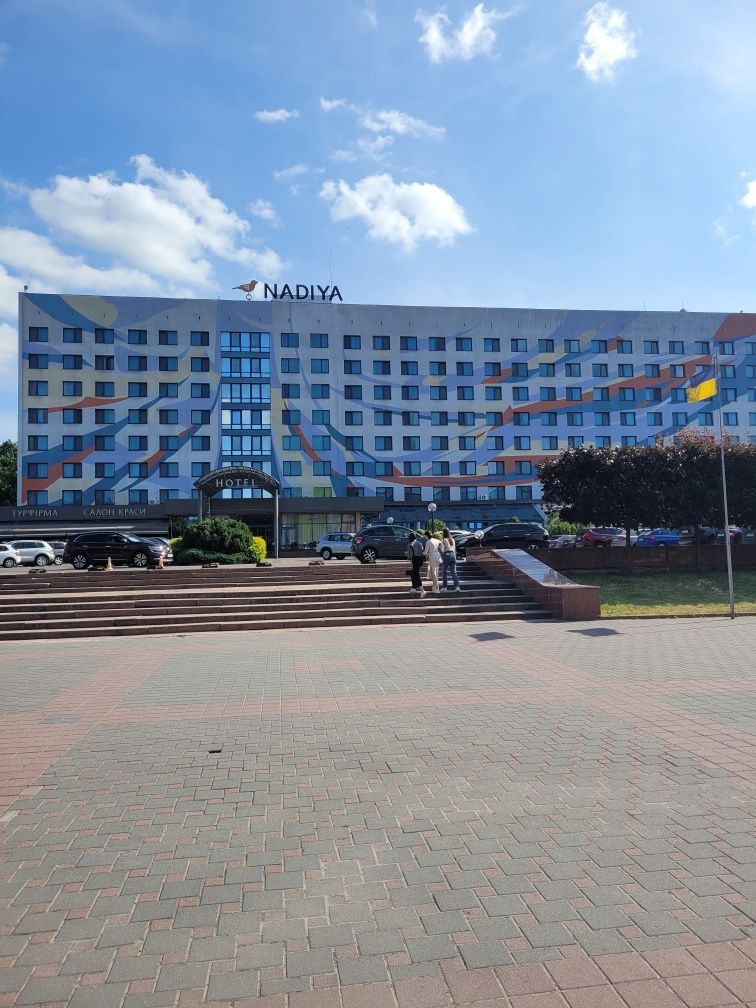 Продам 2 км.кв.в самому серці міста по вул.Незалежності (гот.Надія)