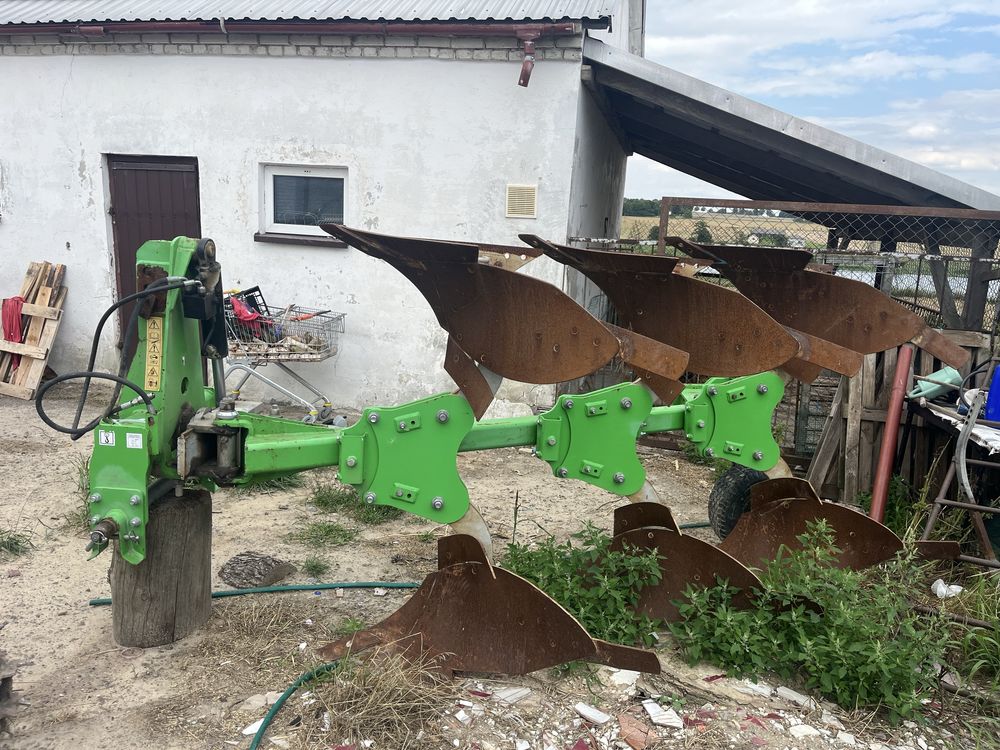 Pług obrotowy 2+1 bomet