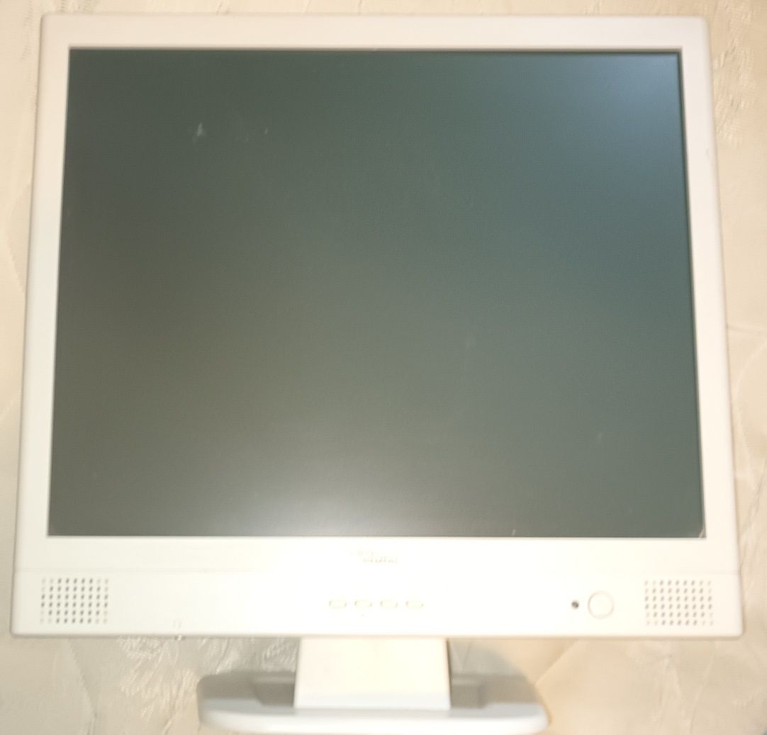 Vendo Monitor Fujitsu