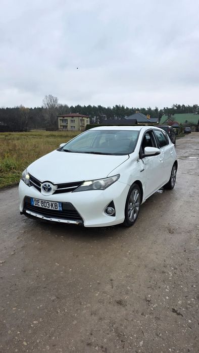 Toyota Auris Auris II hybryda hatchback uszkodzony