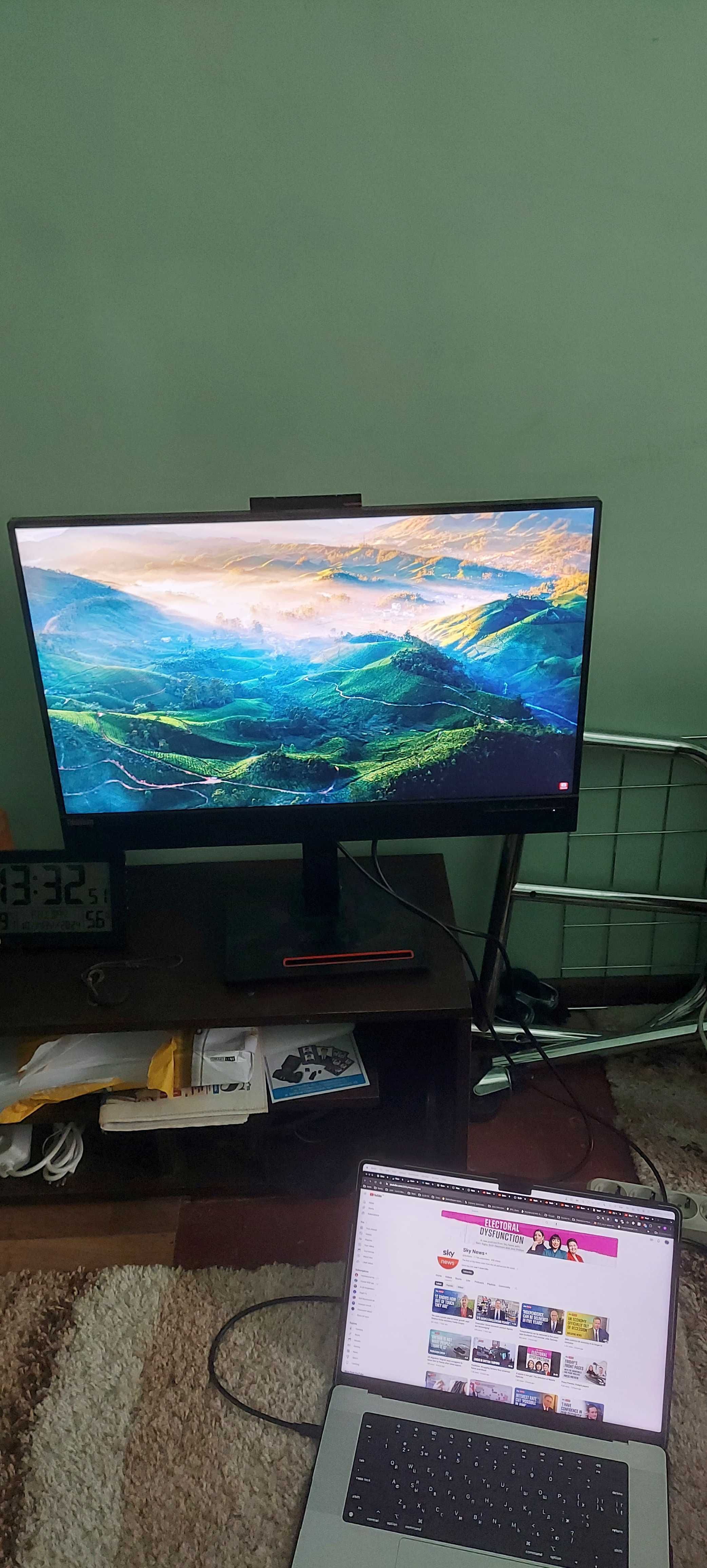 Монитор Lenovo ThinkVision T27hv-20 с встроенной Web-камерой