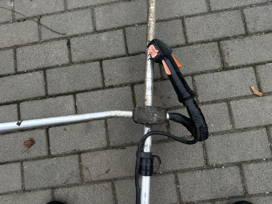 Kosa Kawasaki TJ35E uszodzona