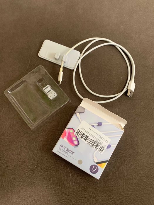 Магнитный держатель для кабелей. MAGNETIC CABLE HOLDER. На 5 кабелей