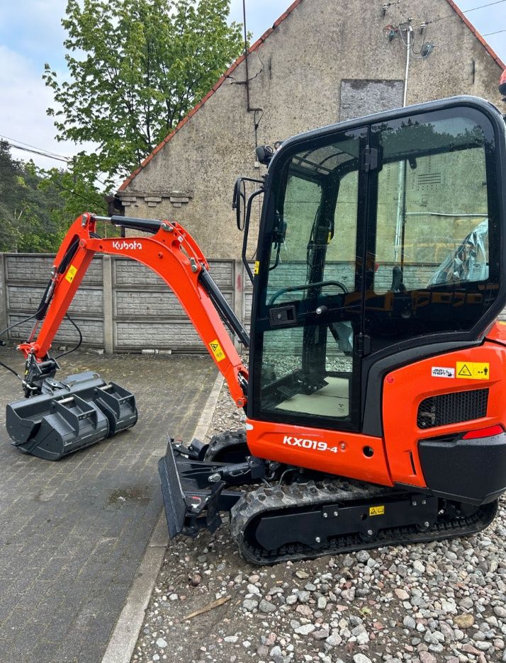 Wynajem minikoparka 2T wywrotka 3.5T