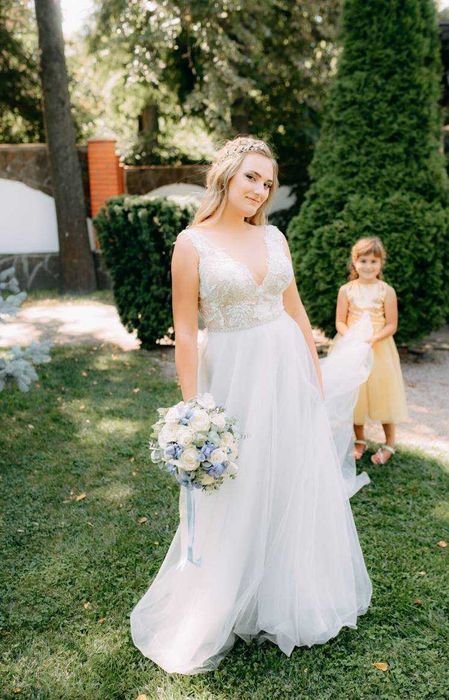 Весільна сукня з магазину Ubride