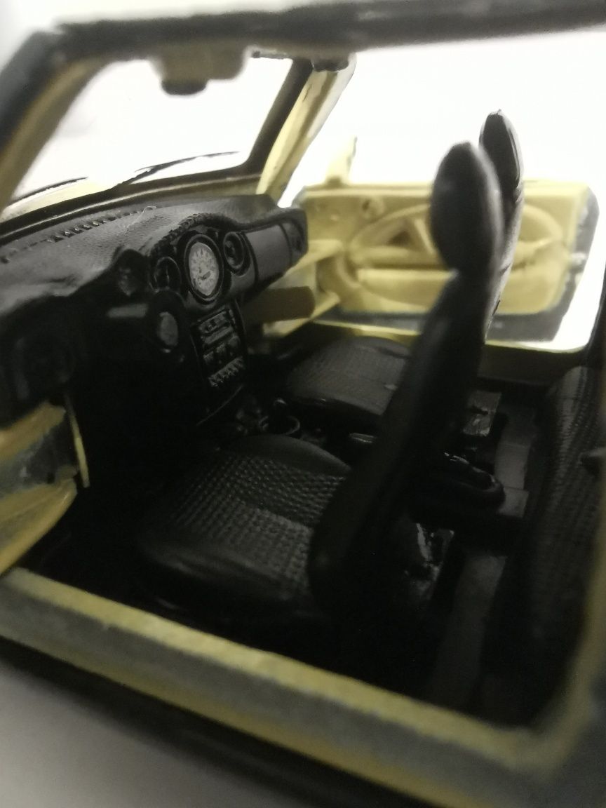 Maisto Model Autko Mini Cooper skala 1/36