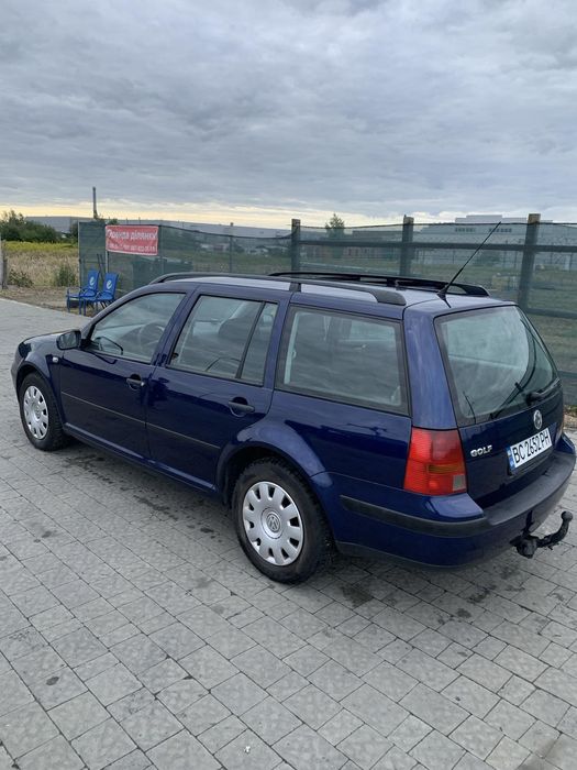 Volkswagen гольф 4 універсал, 2004 року.
