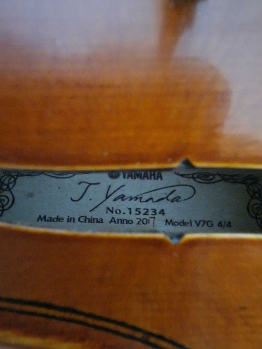 Violino Yamaha 4/4 modelo v7G