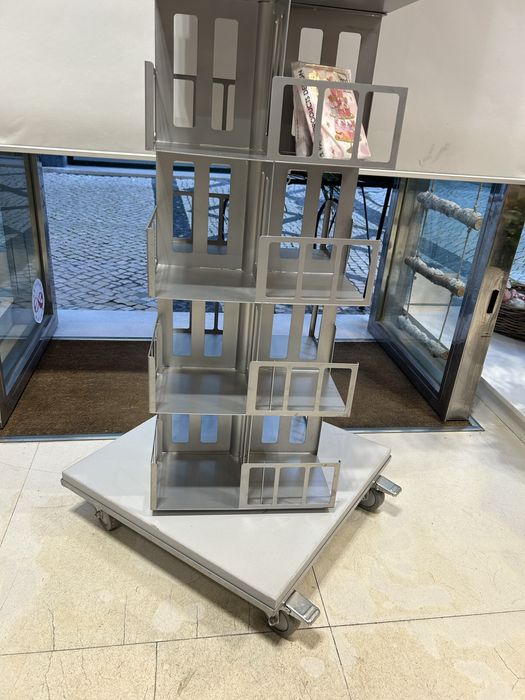 Expositor rotativo de guardanapos