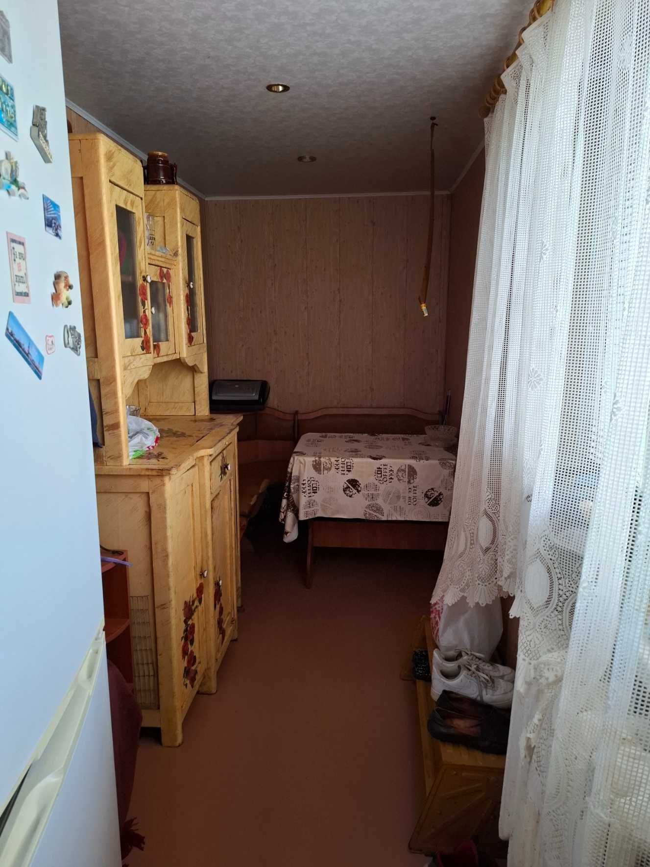 Карлівка Будинок біля вокзалу пров М. Євтушенко, 12. Маркетопт Колос.