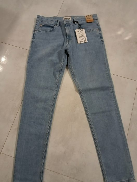 Spodnie męskie jeans pull bear