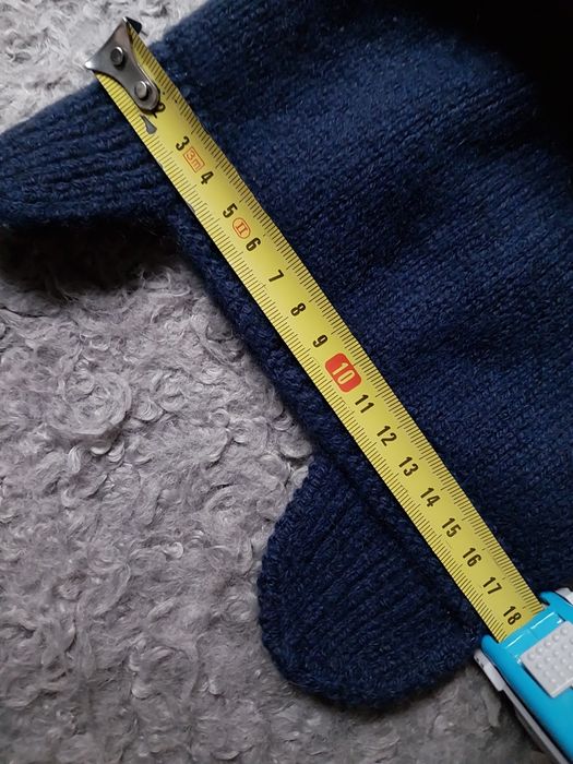 COS czapka dziecięca z kaszmiru 100% na 1 - 4 lata