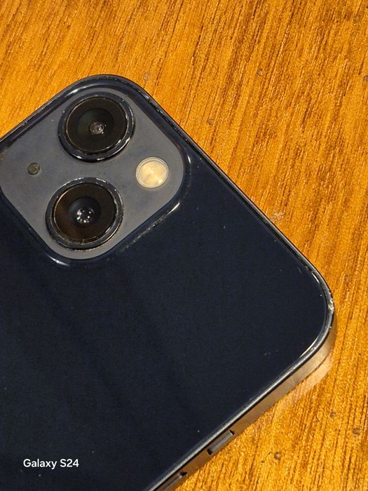 Офіційний iPhone 13 128 Neverlock