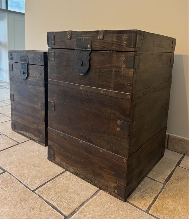 Conjunto de 2 baús em madeira maciça,l (decoração rustica ou vintage)