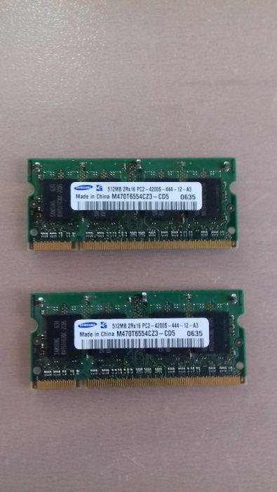 2 Memórias RAM 512 Mb 2 Rx16 PC2-4200 S para portátil - Samsung