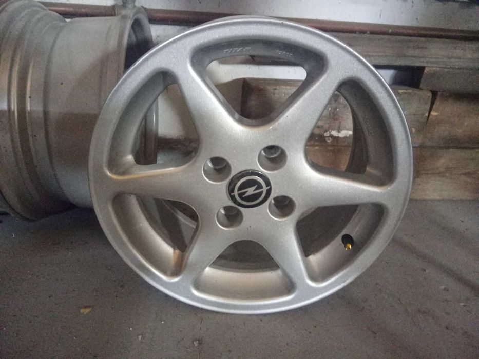 Alufelgi Opel F Corsa Astra 2020r 4 sruby R15 MT
