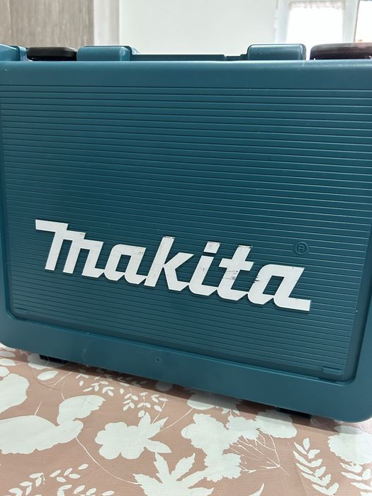 Makita Berbequim Aparafusador 18v - DHP485