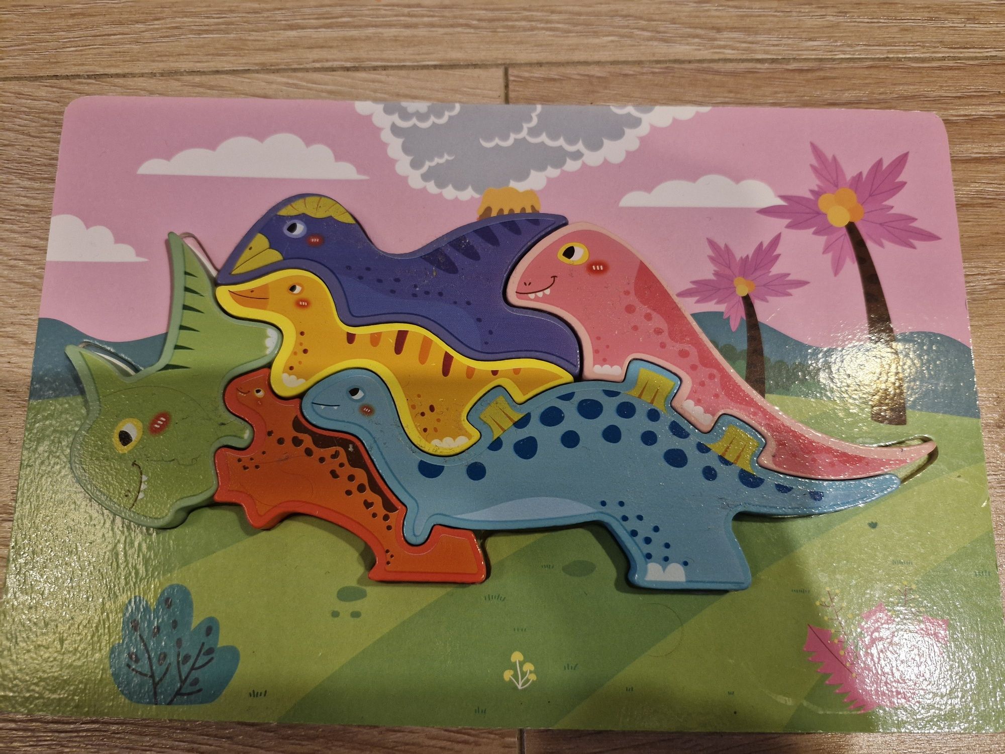 Układanka drewniana dinozaury
