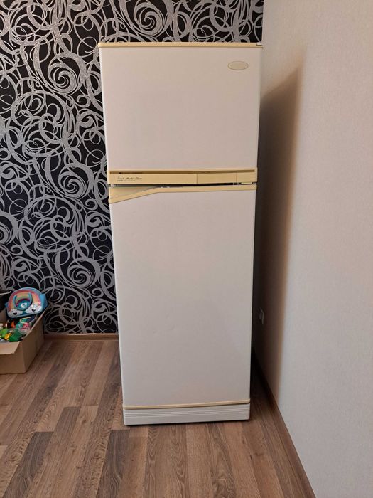 продам холодильник Daewoo