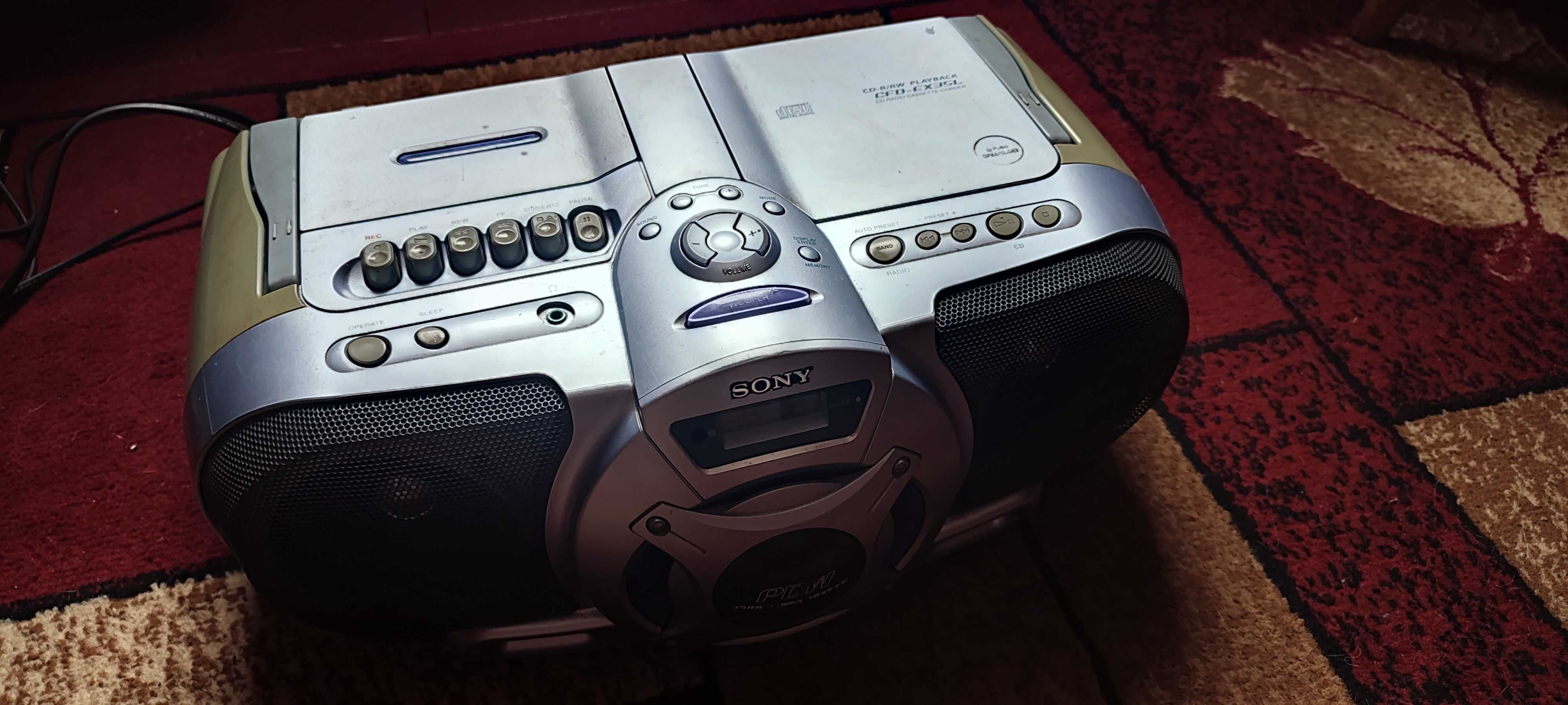 Магнітола/Бумбокс Sony (CFD EX35L) на аудіо касети та cd диски.