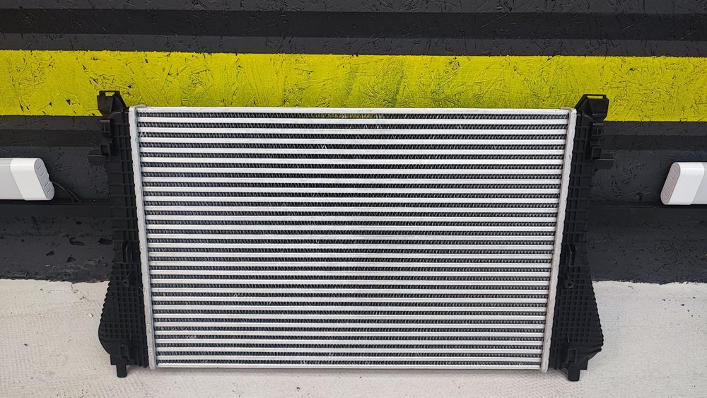 Радіатор Інтеркулера VW Tiguan 18 19 20 21 22 23 кондиціонера основний