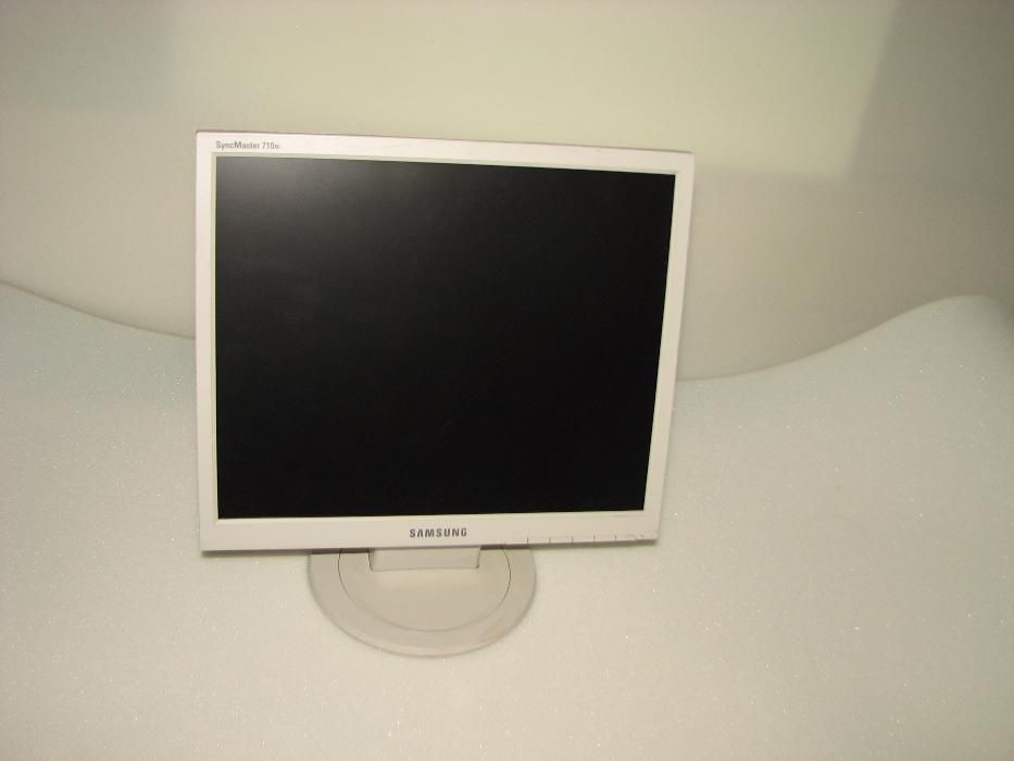 TFT Мониторы Samsung 710n