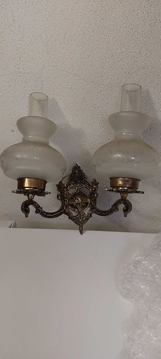 Candeeiro de parede com 2 lumes