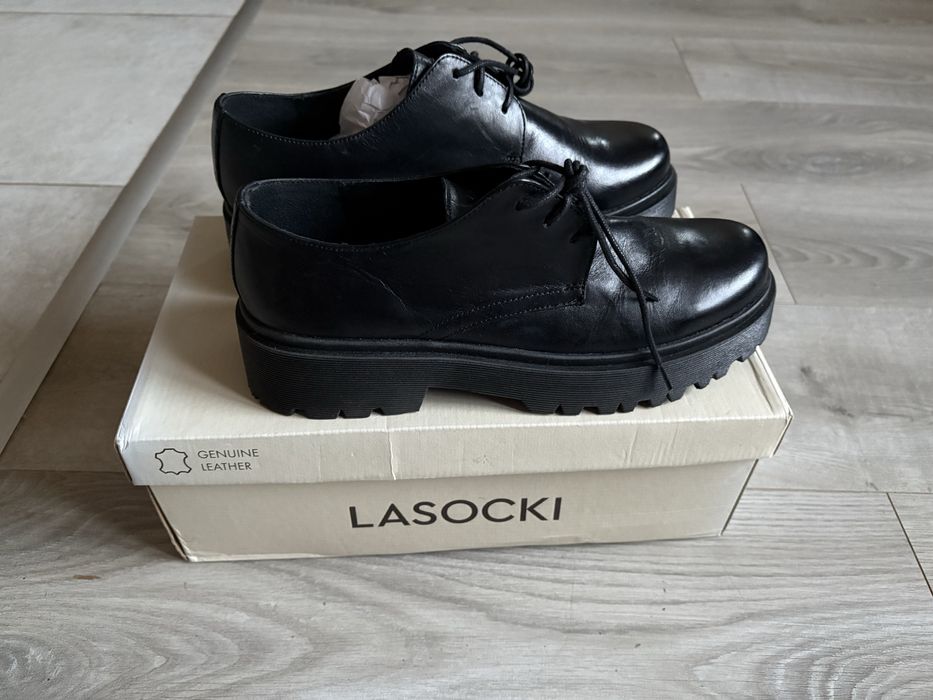 Eleganckie Buty Lasocki!