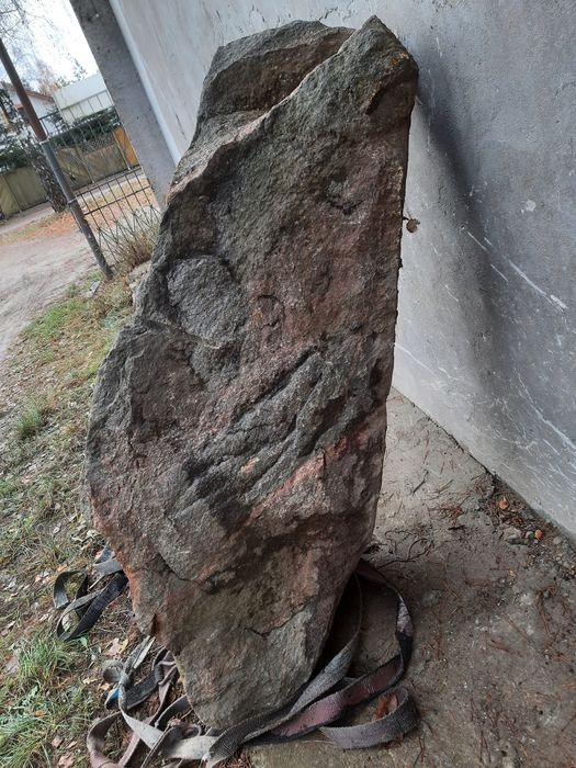 Głaz ,  słup,  stary drogowskaz,  kamień przydrożny
