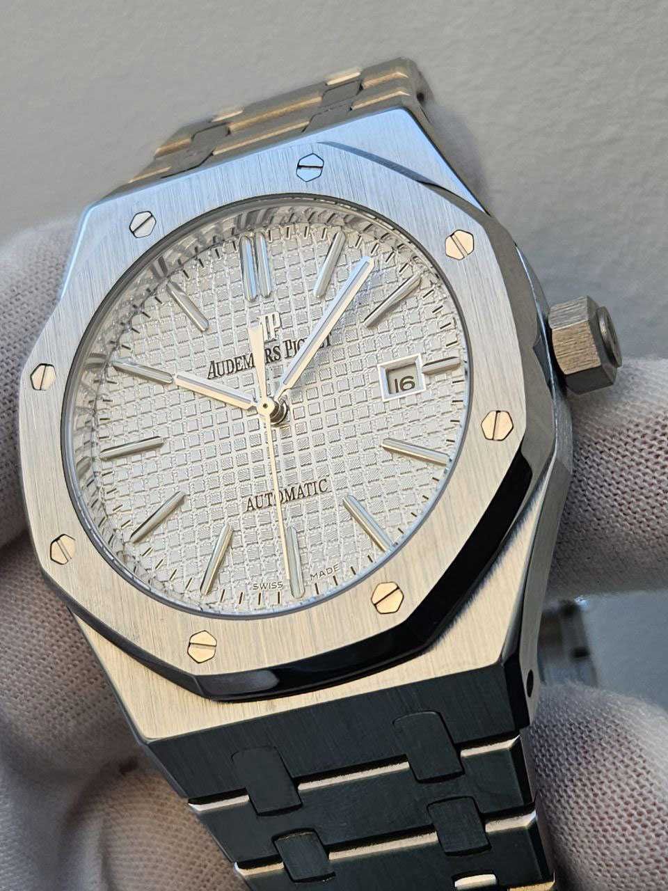 Швейцарские часы Audemars Piguet Royal Oak Silver White