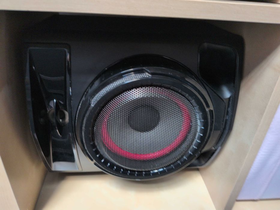 Wieża LG CJ44 xboom