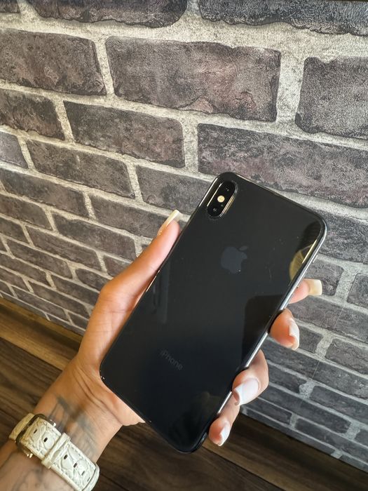 iPhone XS 	•	Capacidade: 256GB
