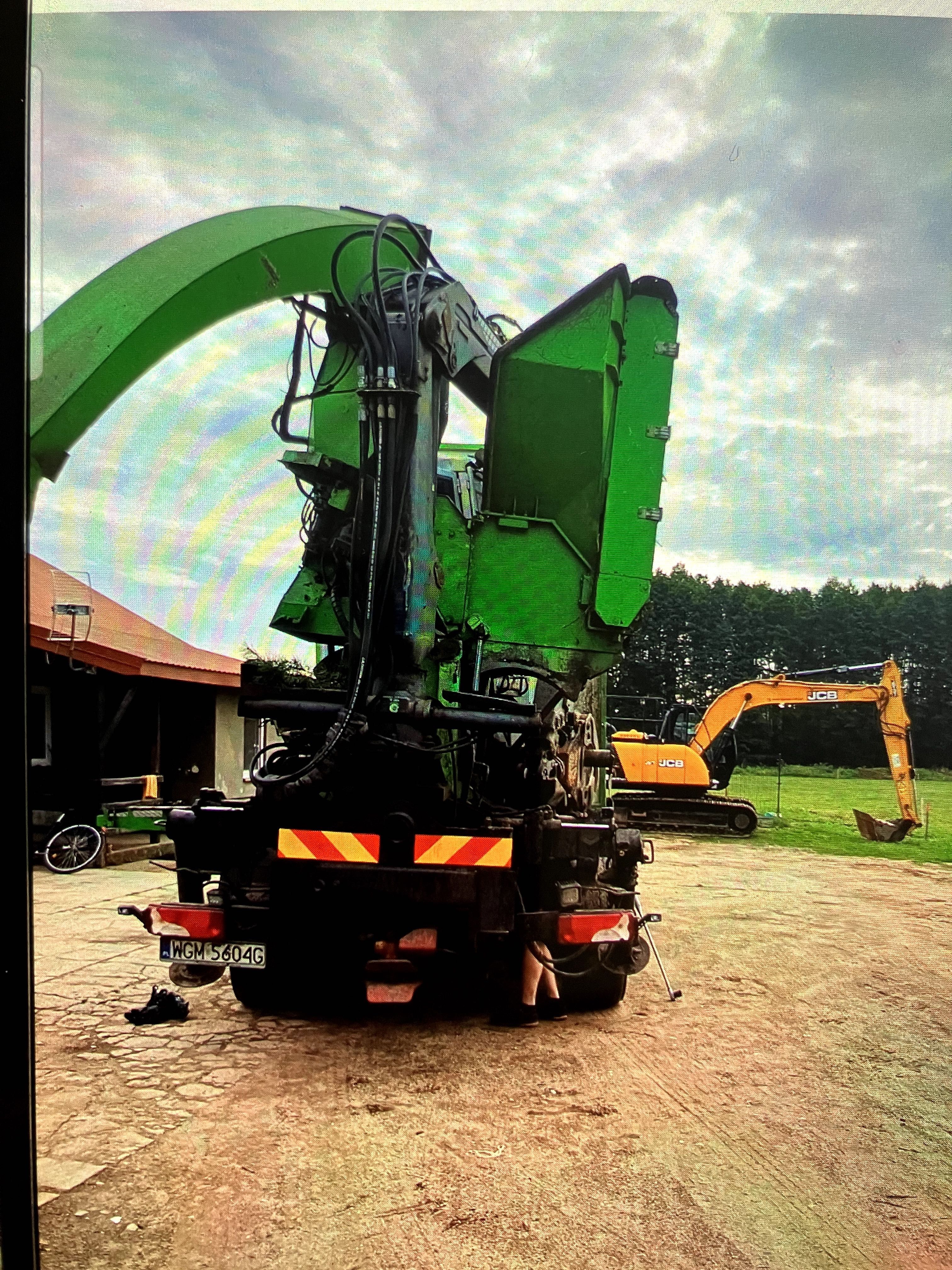 SCANIA R620 Scania R620 LB8X4 2011r z rębakiem Bruks 805CT