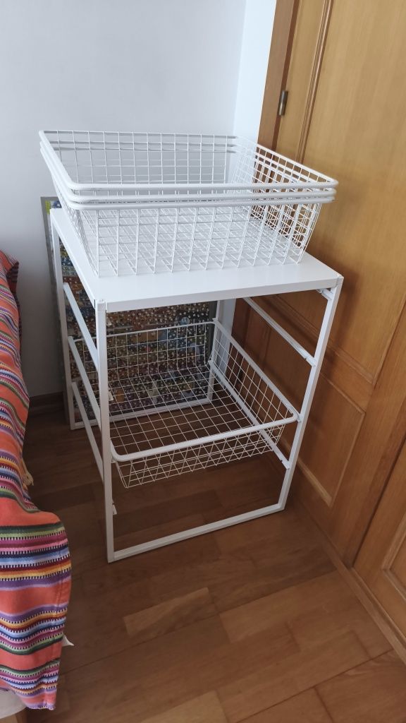 Módulo com gavetas em metal, IKEA
