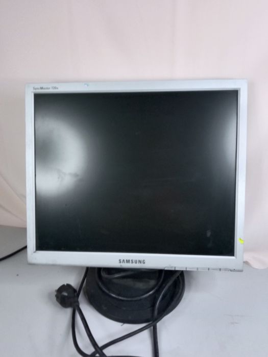 Монитор samsung б/у