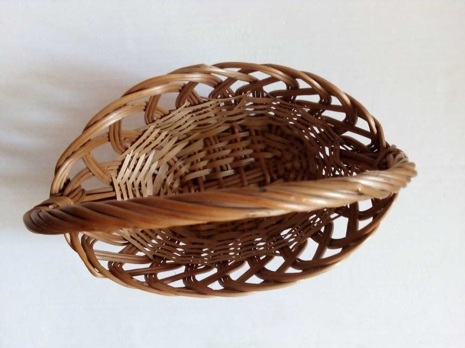 wiklinowy koszyk vintage