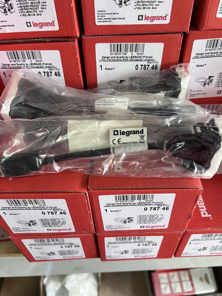 Tomada Pré-conectorizada USB legrand 078746