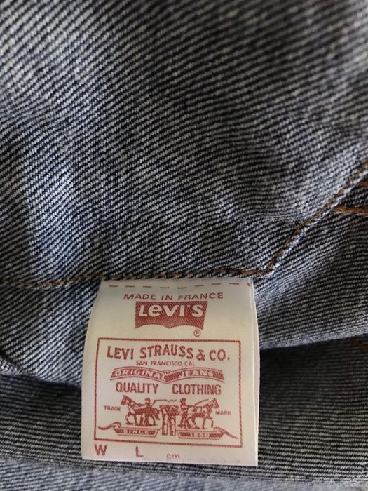 Levi's kurtka jeansowa damska L
Rozmiar:L 
Kolor:granatowy 
Stan:bardz